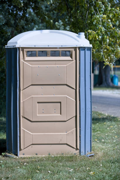 Best Portable bathroom rental  in Estancia, NM